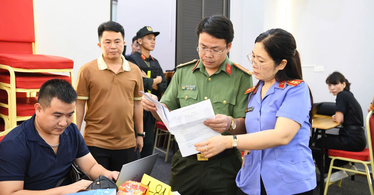 1766714032 QMV6qNKl cong an tinh phu tho 17666576060801424934529 228 0 1066 1600 crop