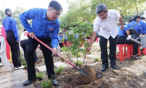 Ảnh màn hình 2025 12 15 lúc 15.00.56