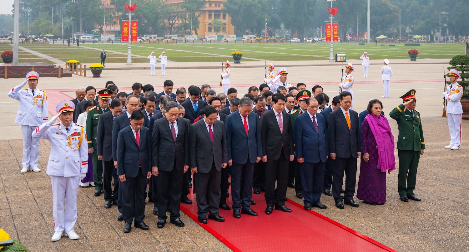 Chủ tịch Hồ Chí Minh - Ảnh 1.