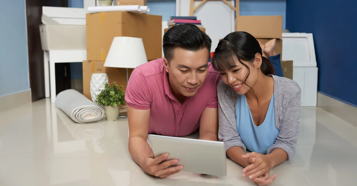 1772761313 KSBMFgW8 couple resting new apartment 1 1772697786973154953693 279 0 1619 2560 crop